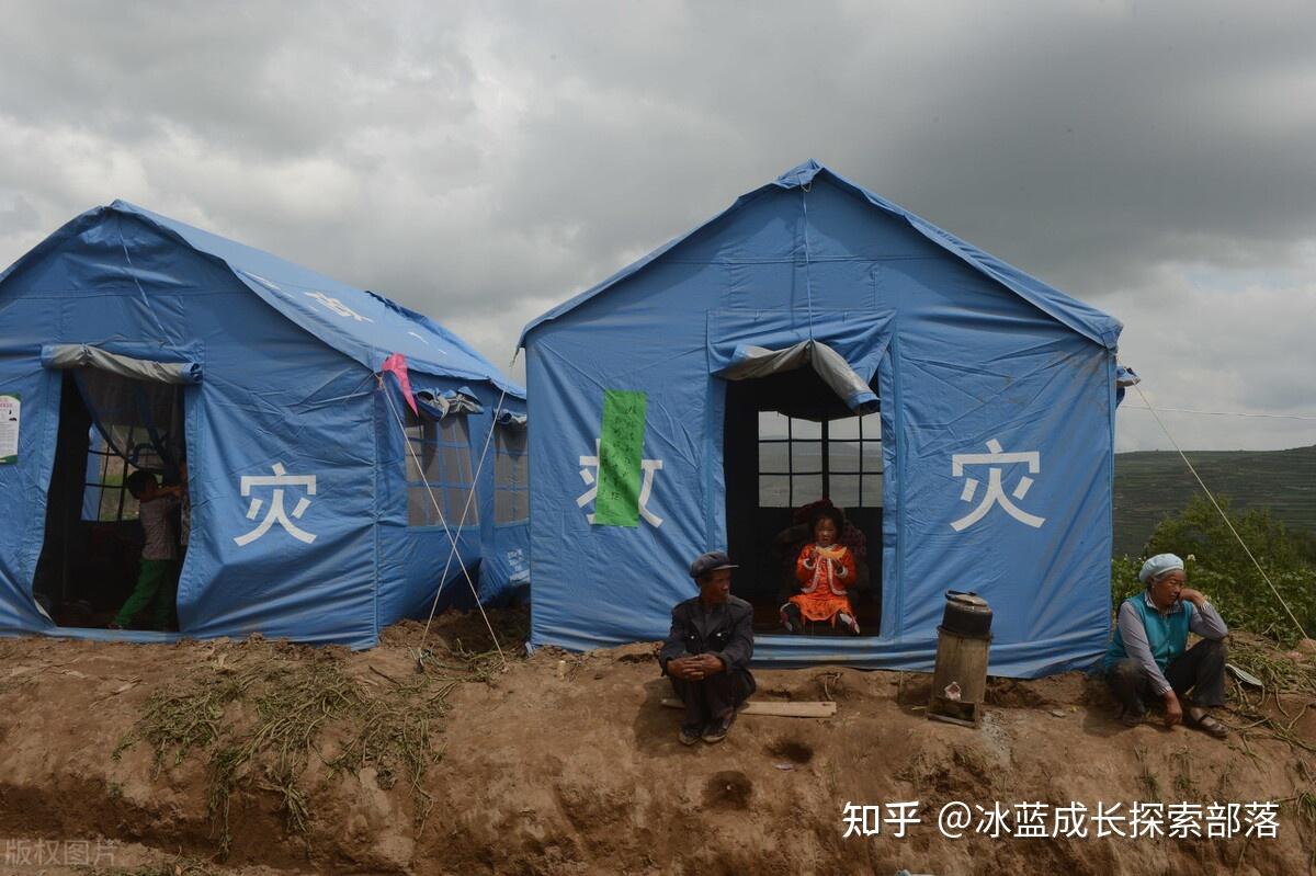 2008年,汶川地震,一个叫雷楚年的少年出名了.