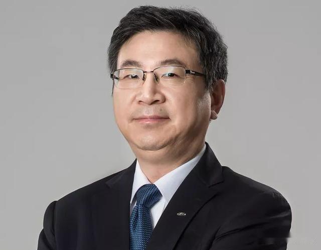 方运舟:合众汽车董事长