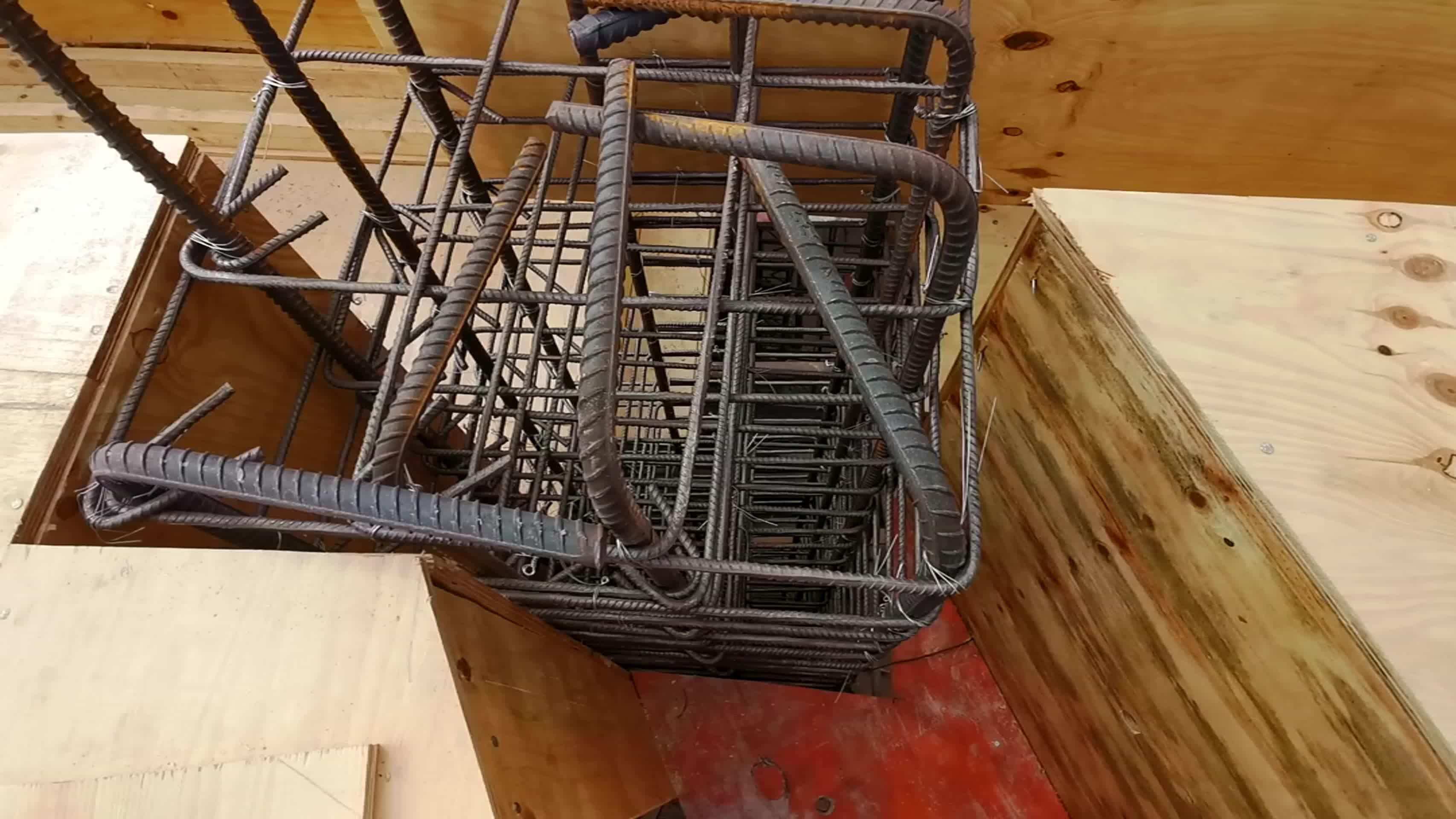 顶部柱钢筋现场讲解