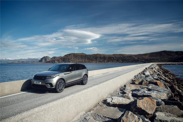 新英格兰,首次测试路虎揽胜 velar-跑车网