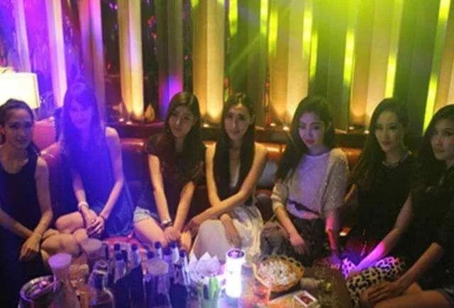 丈门舒克醉酒强拉ktv公主进厕所萌萌马洪涛出现李四愤而离场凡达和人