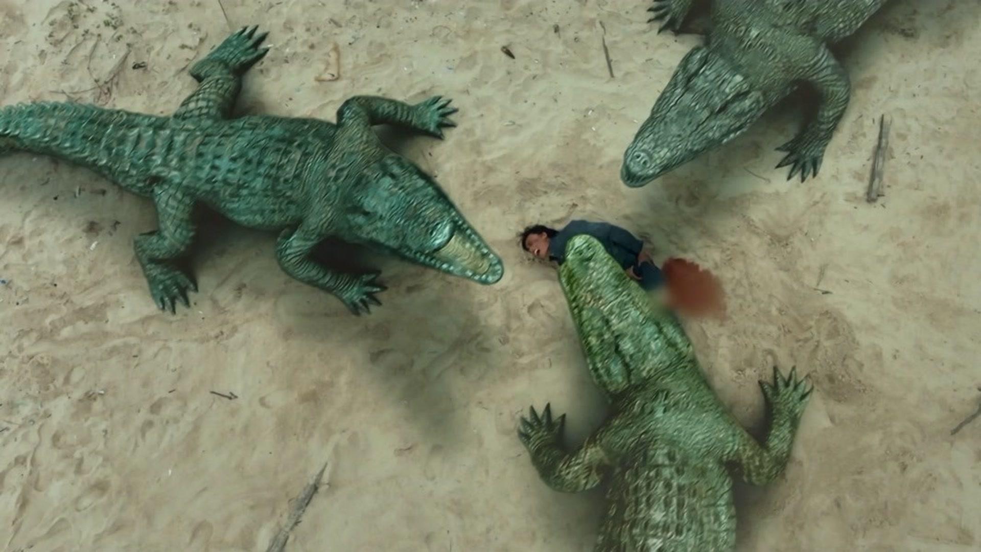 奇幻片小男孩被蚂蚁咬后身体发生变异变得力大无穷无人能敌