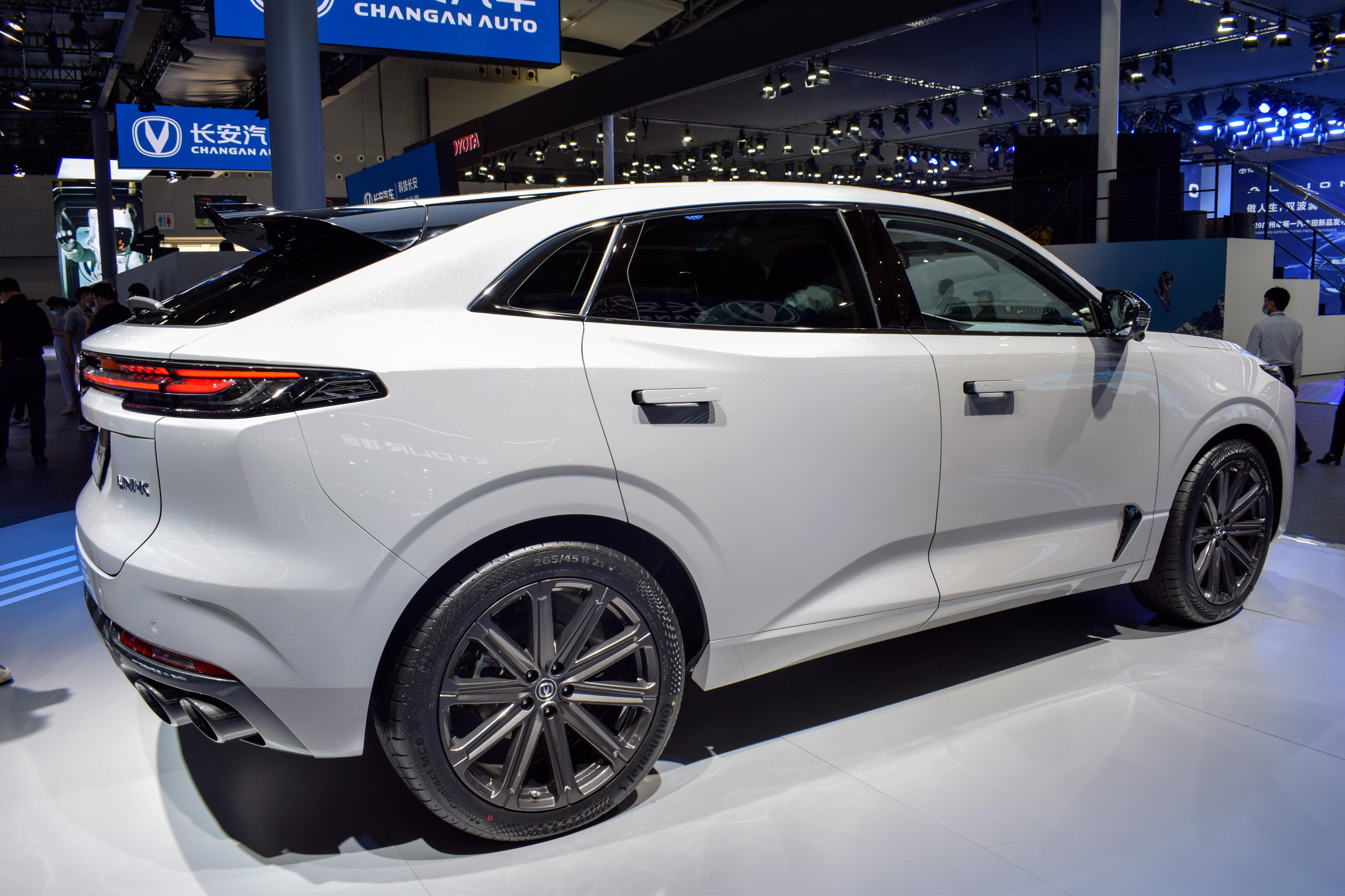 2020广州车展:长安uni-k亮相,将搭新蓝鲸2.0t发动机!