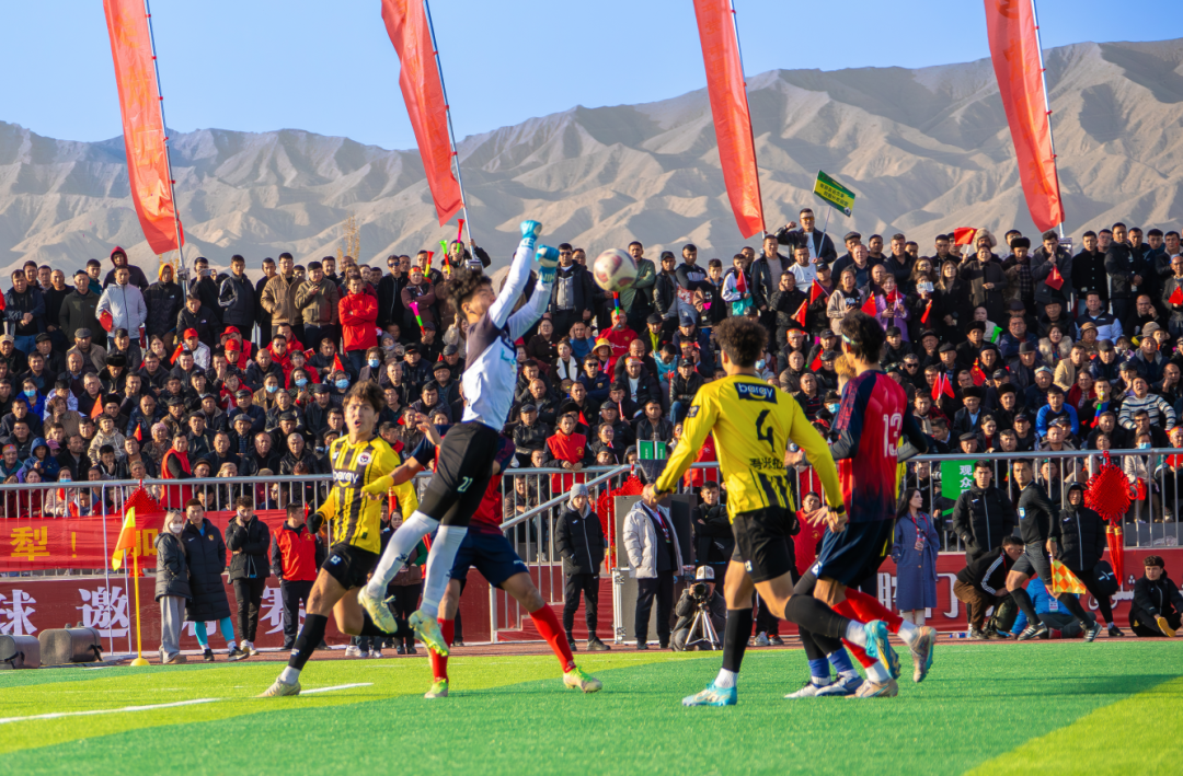 燃爆全程!2023年"阿图什杯"足球邀请赛总决赛圆满落幕