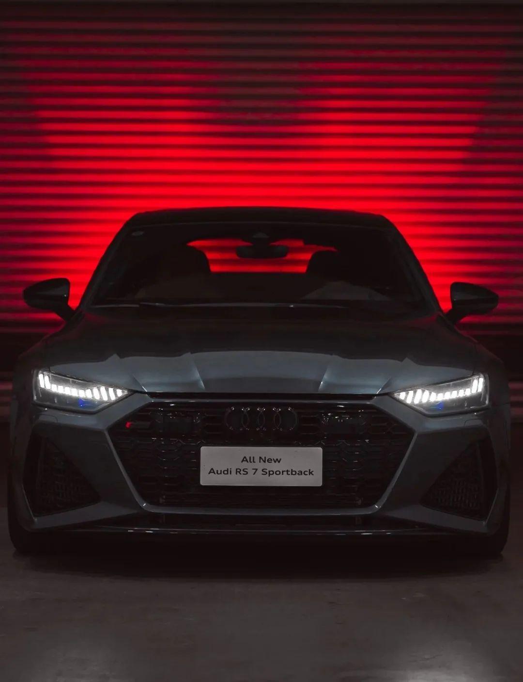 把奥迪rs7帅照发给朋友,他居然马上订机票过来? - 知乎