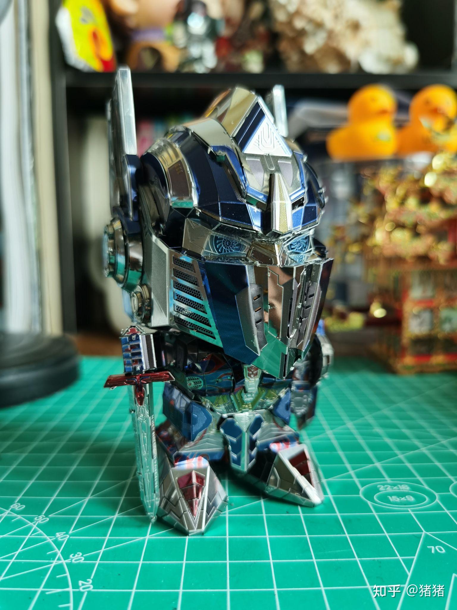 艺模变形金刚之换头擎天柱面罩可以取下的