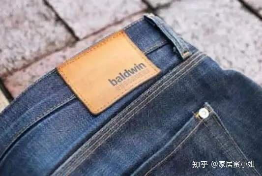 牛仔裤后面的“皮标”有啥用?我刚开始不懂,看完“涨知识”了 - 知乎