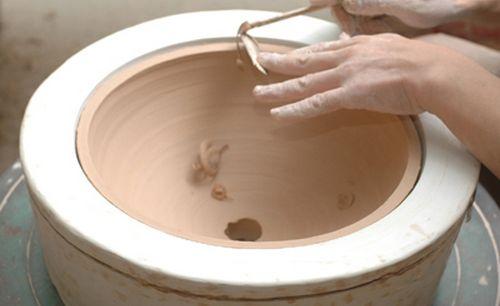 琢器印坯  圆器印坯永乐宣德:琢器印坯或者利坯成型,圆器印坯成型,特