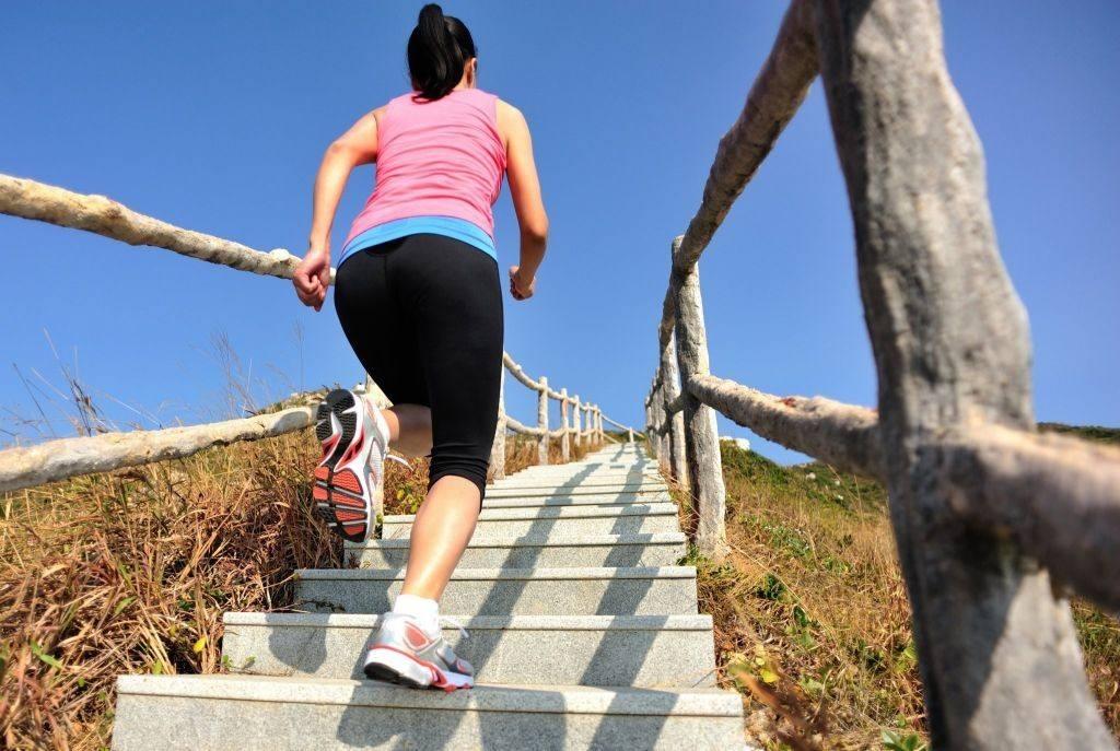 爬楼梯多久有减肥效果爬楼梯减肥的最佳时间