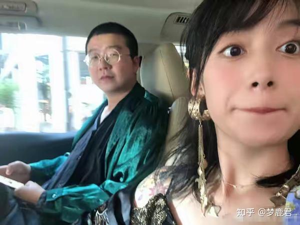 李诞老婆黑尾酱事件_扒一下李诞和黑尾酱_黑粗尾蝎vs黄肥尾蝎