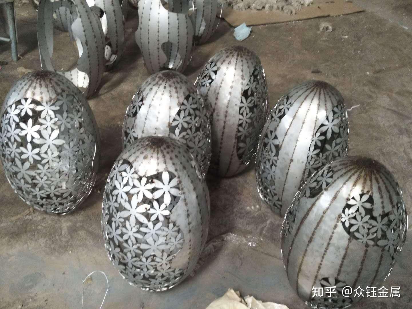 不锈钢镂空圆球雕塑镂空景观椭圆球雕塑