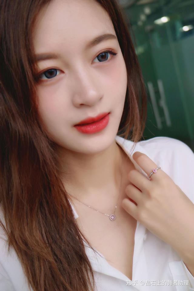 美颜神器漂亮的女人都带这些锁骨链你有吗