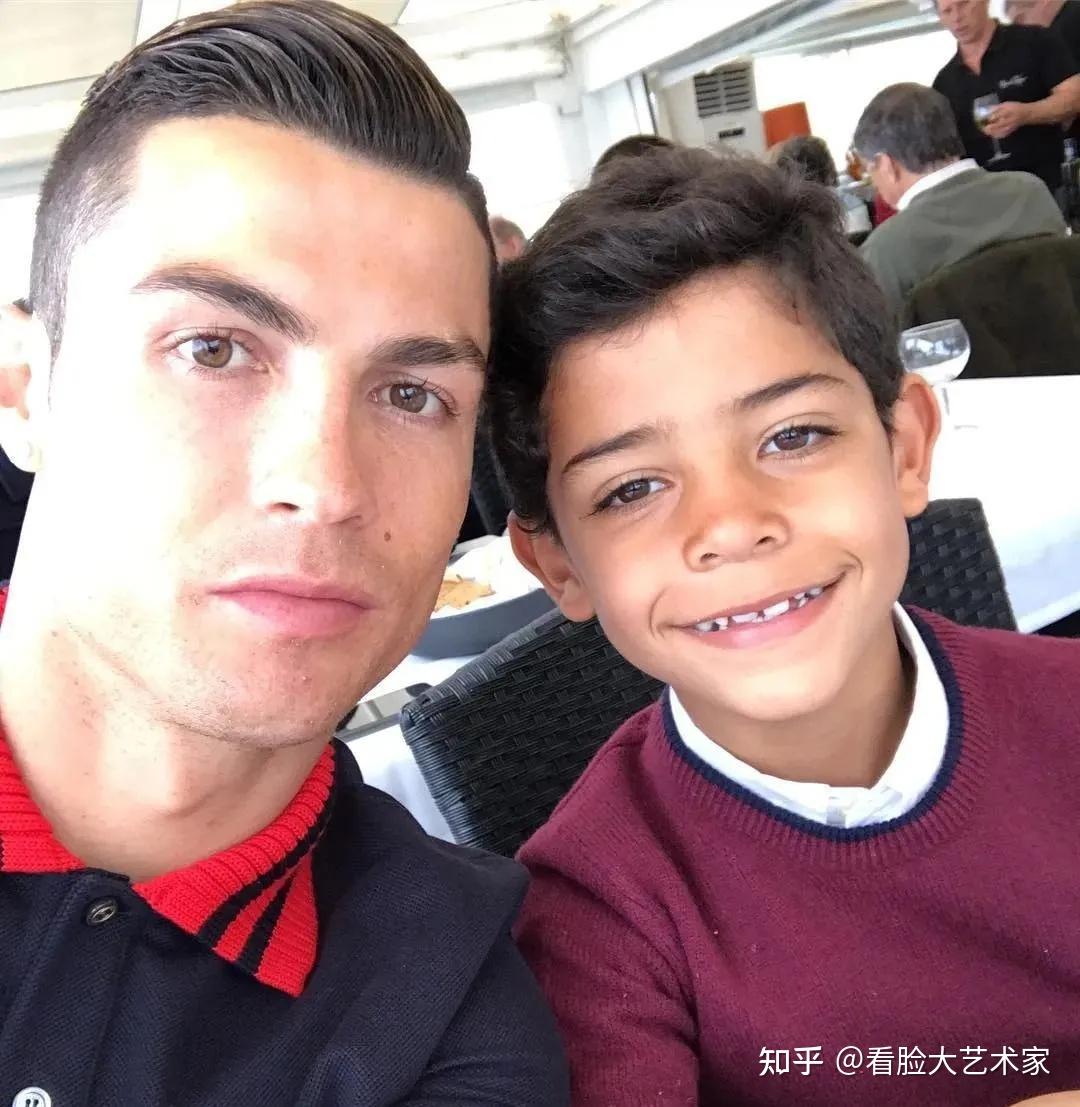 c罗官宣女友怀孕再迎双胞胎网友这是要凑齐一个足球队