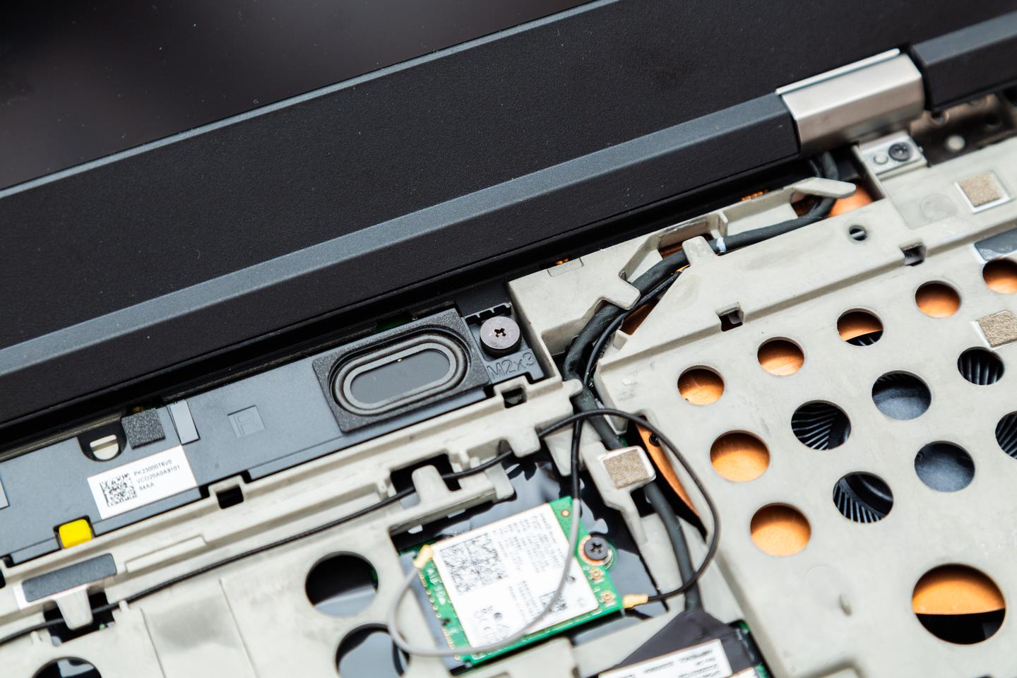 P15 Exploded View 可能是当下设计用料最好的15寸移动工作站:拆解评测ThinkPad P15\T15g - 知乎