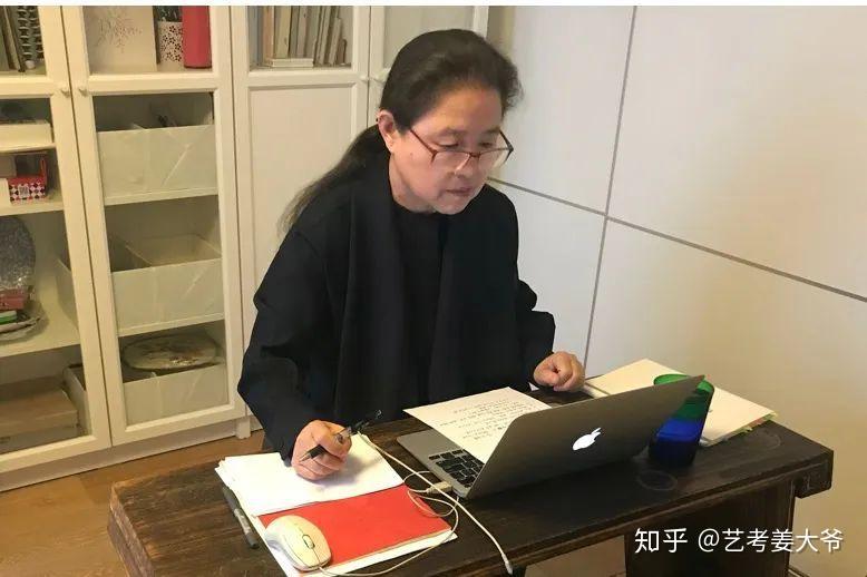 服装裁剪如何在线授课走进清华大学美术学院李薇老师的课堂