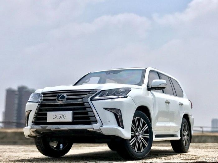 致敬一代经典拍摄白色雷克萨斯lx570给大家分享一下