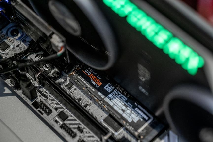 三星970evoplust7移动固态硬盘测评