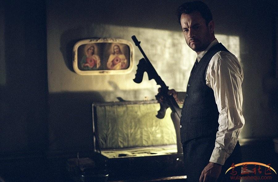 汉克斯,只有那个失去妻子孩子,带着大儿子复仇的黑帮杀手麦克苏利文