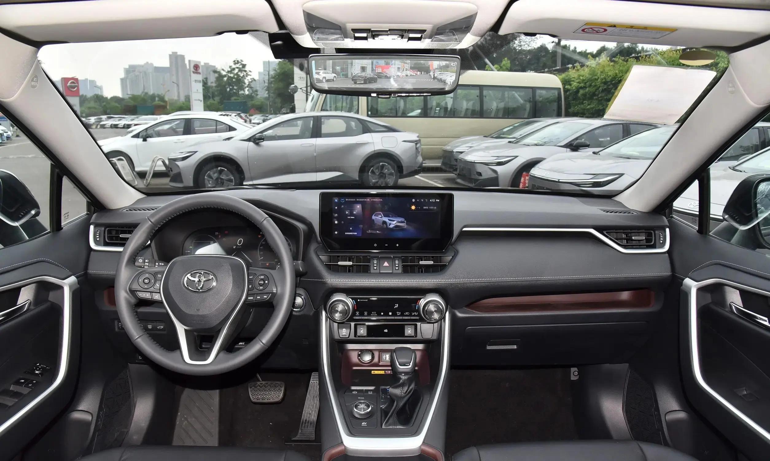 排名前三的车型均在比亚迪下,分别为元plus.