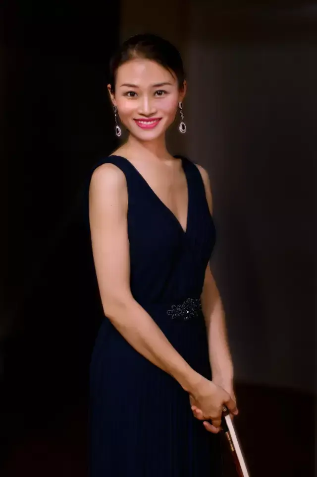 女仕界访谈三十年不离不弃的缘分访著名大提琴演奏家石乐