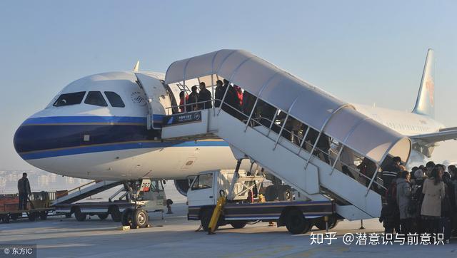 毛里求斯本土唯一的机场就是希乌萨古尔·兰姆古兰爵士国际机场(ssr).