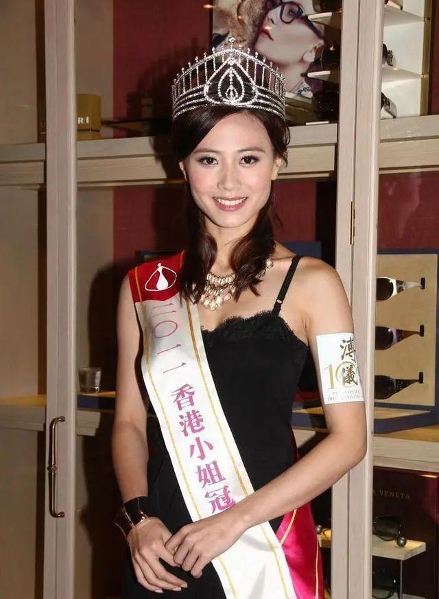 夺冠之后,朱晨丽顺利进入tvb成为签约艺人,并先后参演了多部电视剧.