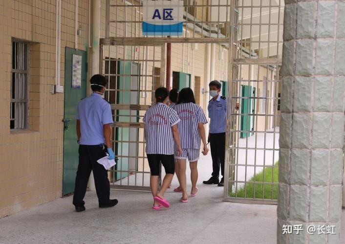 真实大案故事1998年河南潢川女大学士投毒案自卑让丑小鸭变身杀人恶魔