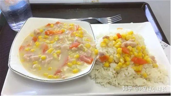 港校食堂大盤點30年不衰的網紅甜品10塊錢一份的正餐