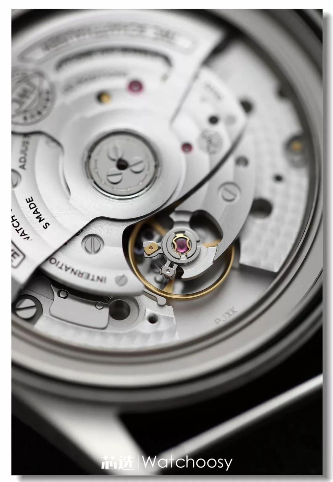 32110,具有70小时长动力,防磁硅材料擒纵.