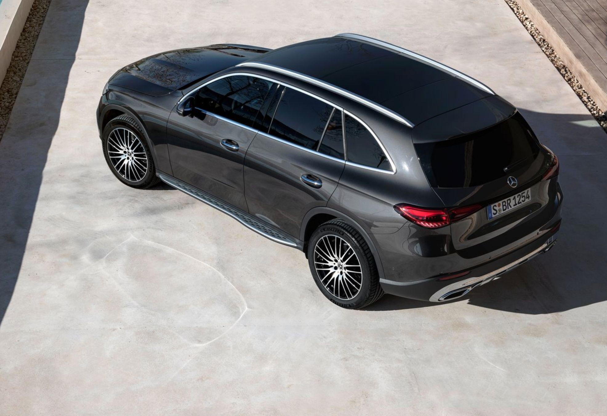 新增7座车型轴距加长全新一代奔驰glc亮相最快3月上市