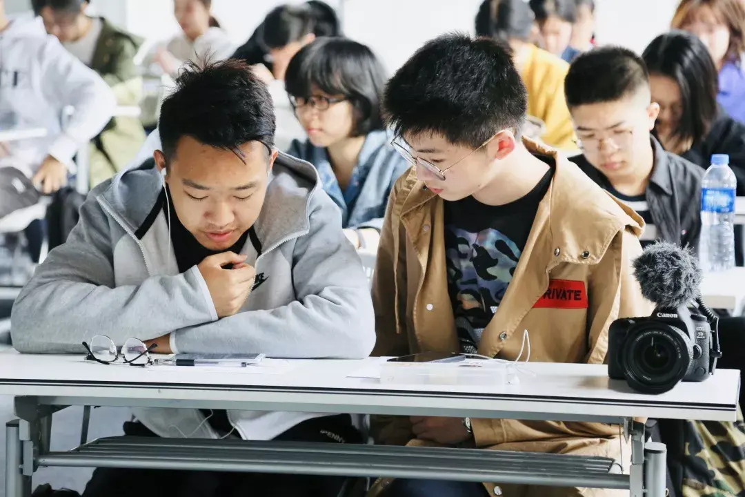 浙江传媒学院地址_上海财经大学浙江学院快递地址_上海财经大学浙江学院 地址