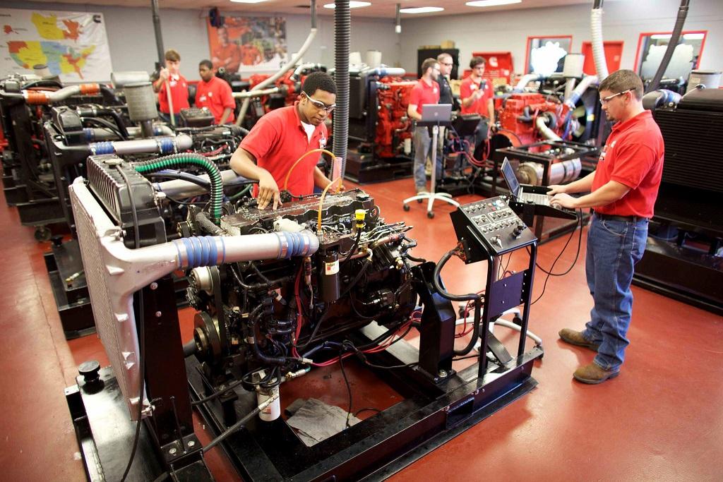 我在美国学修车说说我的职业教育留学经历