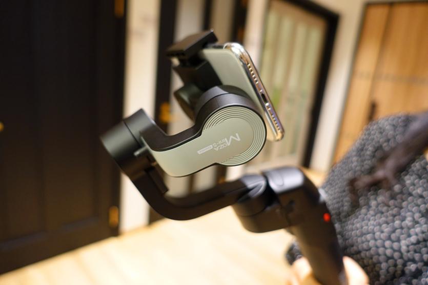 三轴就是稳魔爪minis手持稳定器体验评测