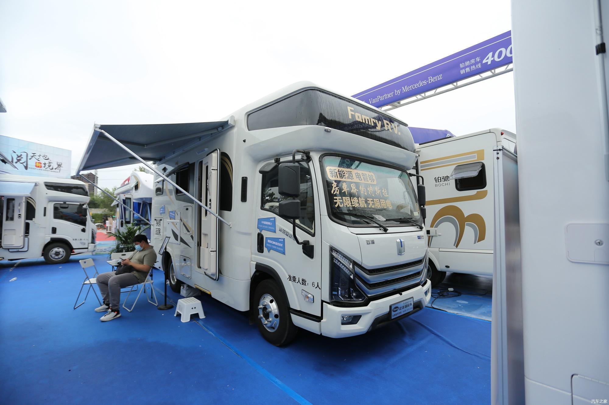 这台油电混合房车很少见全车326度电开空调用电器不发愁