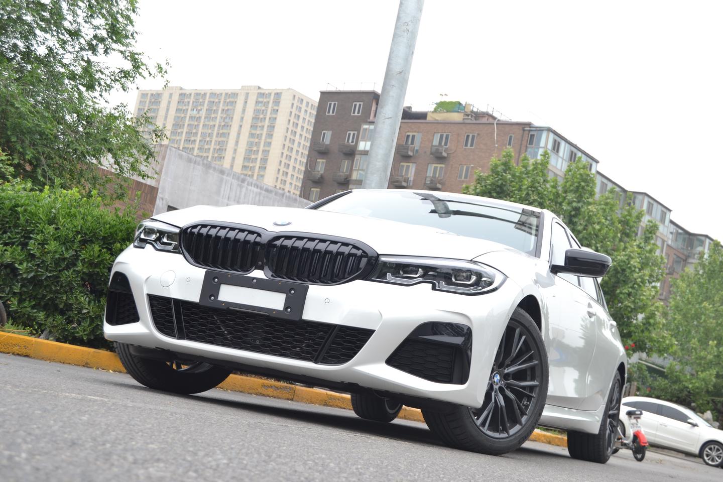 哥们36万6喜提宝马325lim运动曜夜套装为何不选ct5和a4l