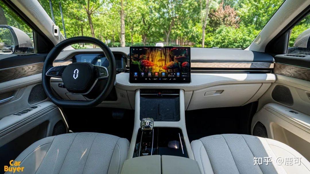 老阿里人的华为电车体验:问界m7和极狐hi版,比model s 差点意思 - 知