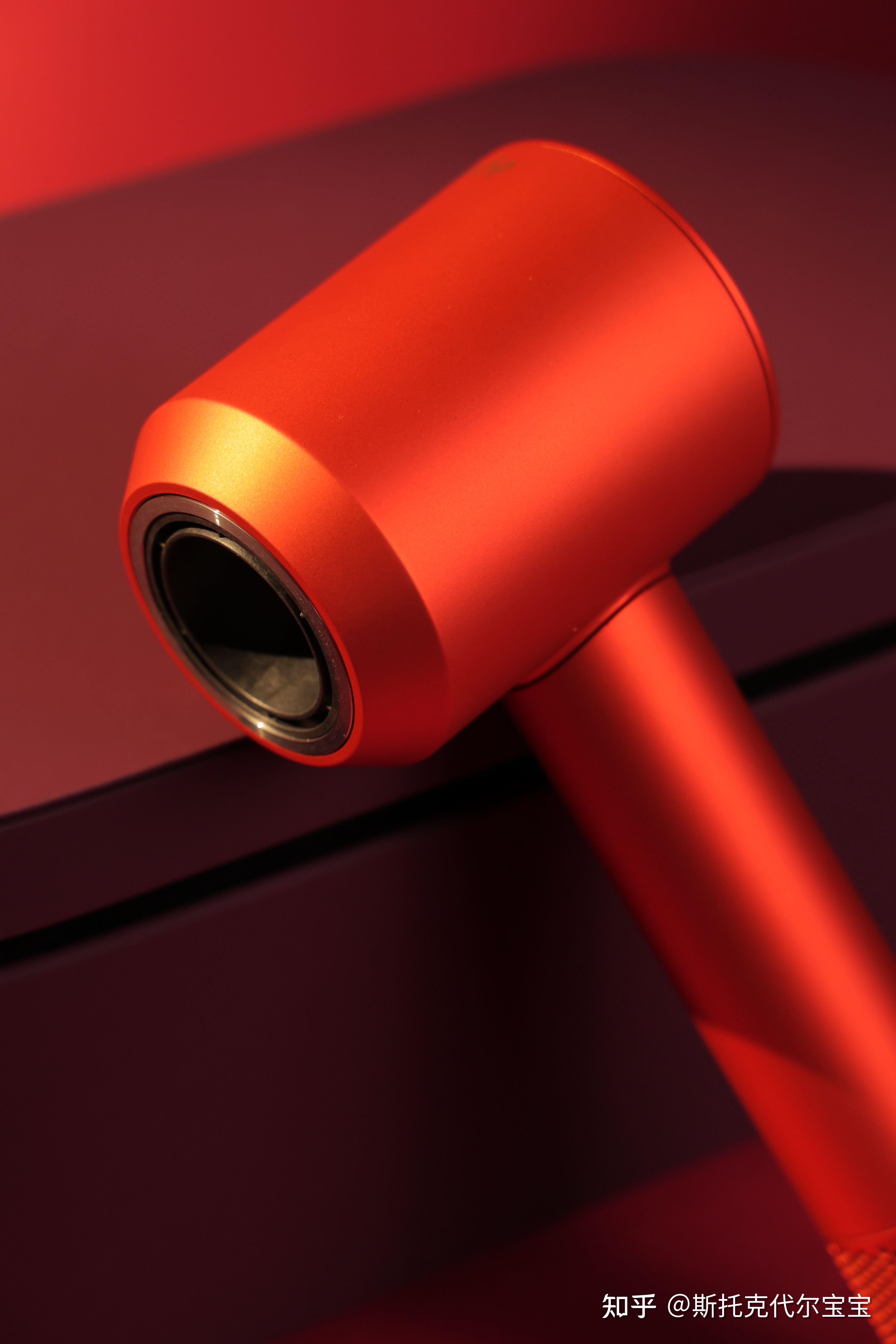 新年礼物推荐:戴森新款吹风机,一机轻松get各种减龄轻造型 - 知乎