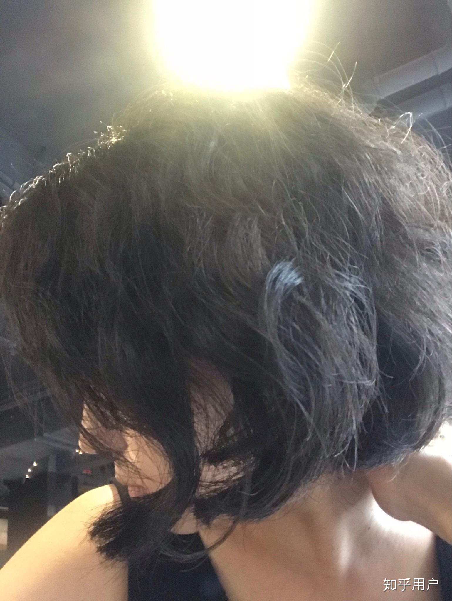 沙发发质的女生剪了短发是什么样的体验