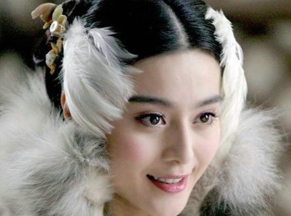 如何客观评价范冰冰的长相?