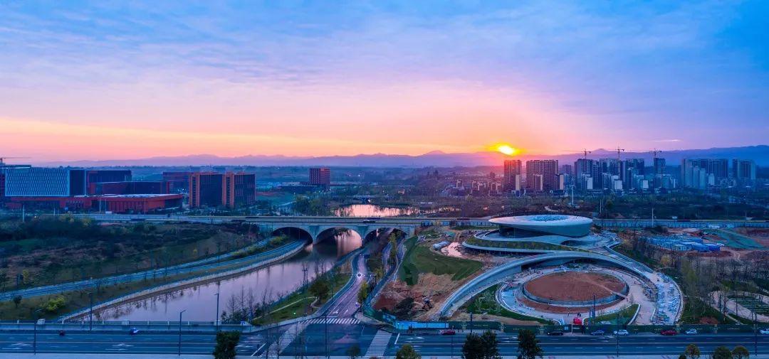 天府新区争当成渝地区双城经济圈建设排头兵