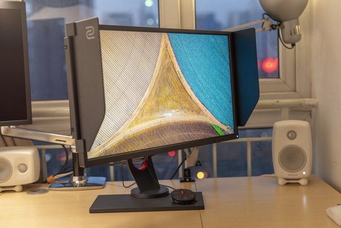 zowie gear的xl2546也算是一台声名在外的电竞设备,这台显示器你需要