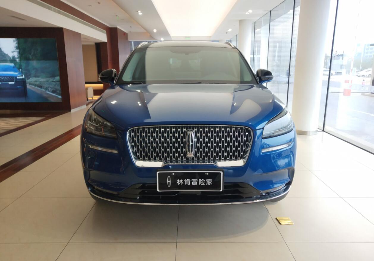 车评实拍林肯冒险家轴距超2米7四驱可选20多万即可入手