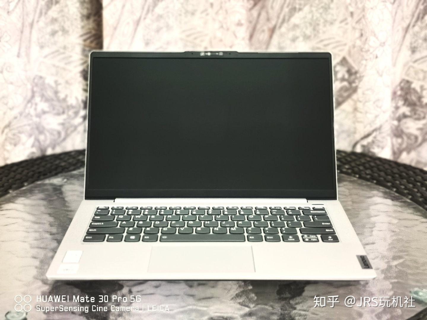 玩机社评测能玩游戏的真香轻薄本联想小新air142020评测