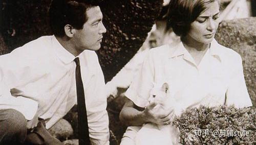 如影片《广岛之恋》中有一个片段,女主人公的内心独白与独白交替出现