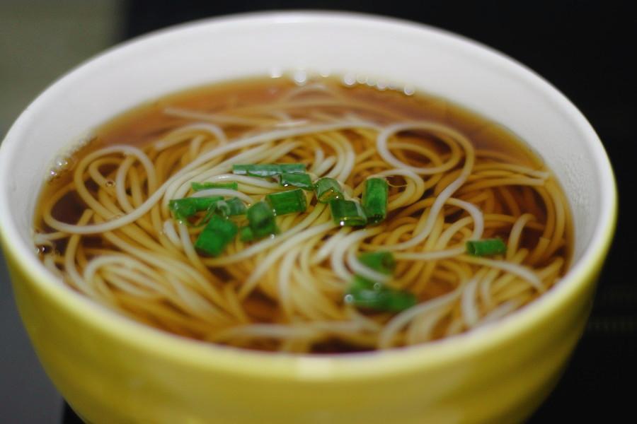 这是一碗可以让你连汤带面吃个底朝天的家常版阳春面