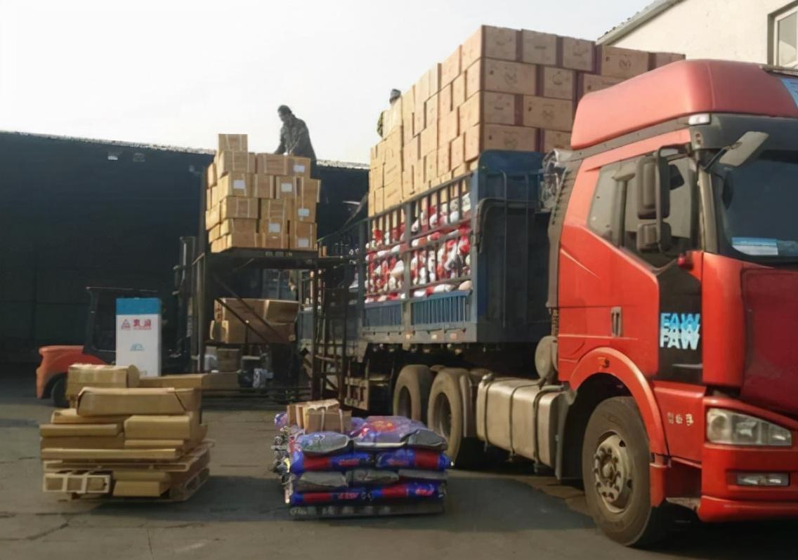 货主:你们司机卸货难道不是应该的?卡友怒了,司机不是装卸工! - 知乎