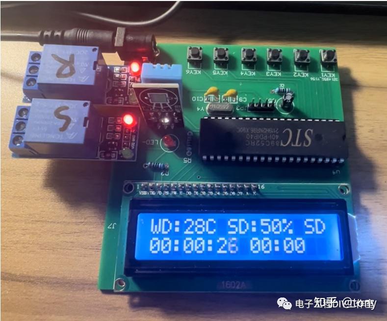 基于51单片机定时宠物投喂自动喂食器（源码+原理图+PCB+全套资料） - 知乎