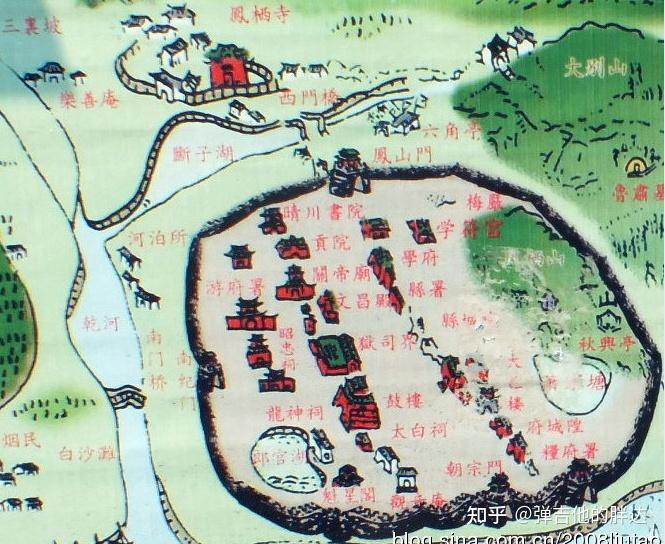 下面这张汉阳古城图,看的更仔细一点.大别山就是龟山.