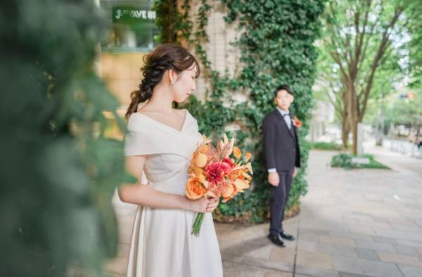 婚刺简介