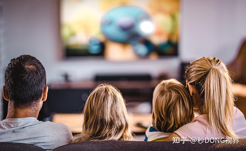 这五种情况下看电视很伤眼睛看电视如何保护眼睛